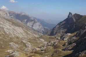 Xtrallusion photo gallery of Italy. Photos, pictures, images and photographs of the Italian Rivieras, the Italian Lakes, the Italian Alps, the Cinque Terre, the Amalfi coast and some of the most beautiful corners of Italy. Plus photos of Italian cities such as Pisa, Milan, Genoa and Rome.